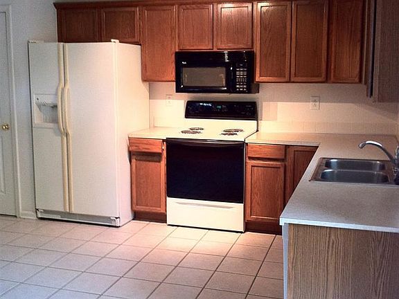 2nd image of 2101 Cheraw Ct