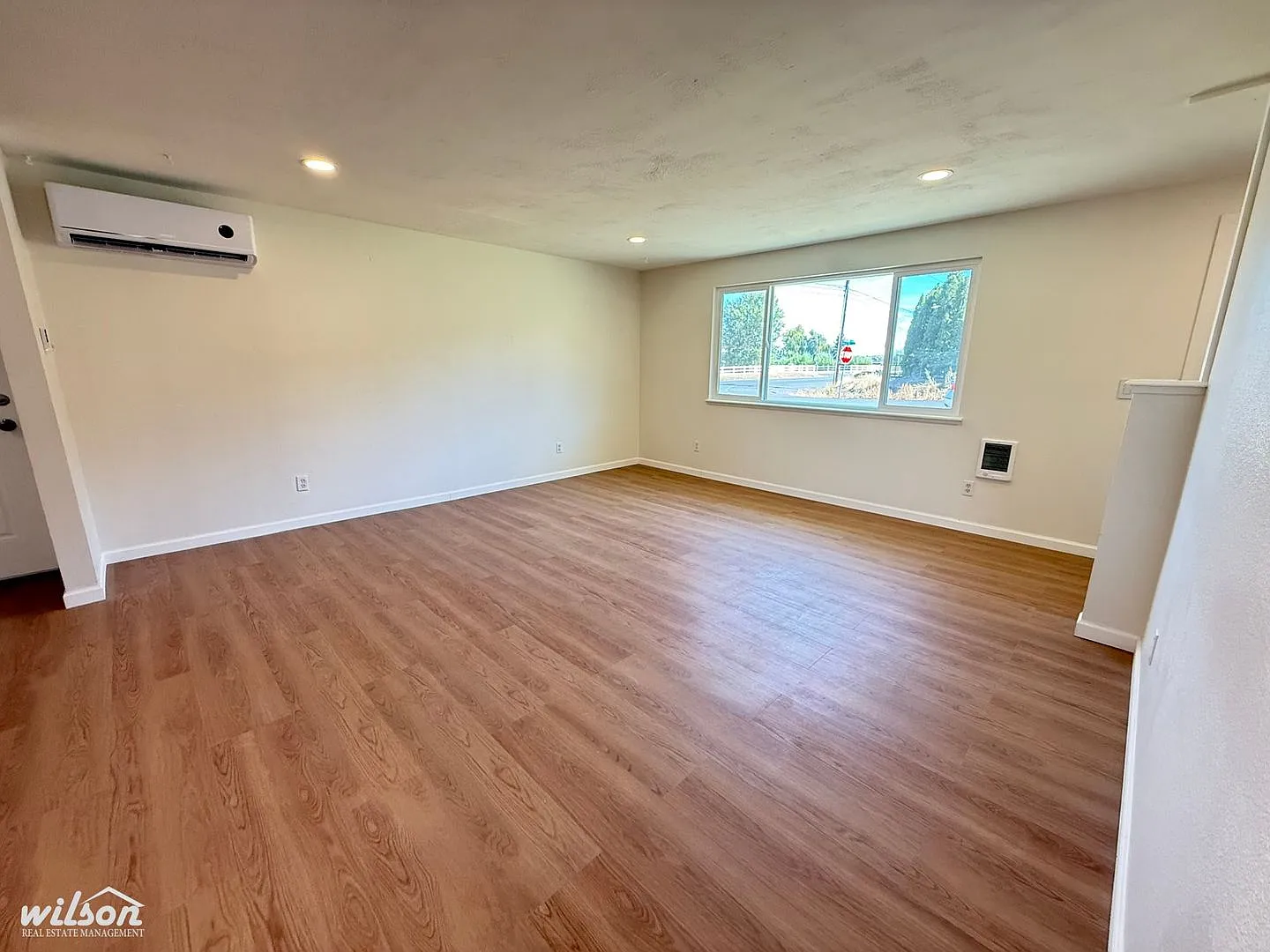 3-Bedroom, 1.5-Bath Home for Rent in West Valley! — Photo 3