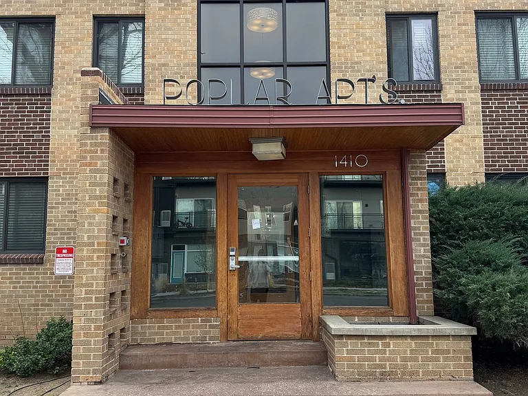 Poplar Apartments — Photo 3