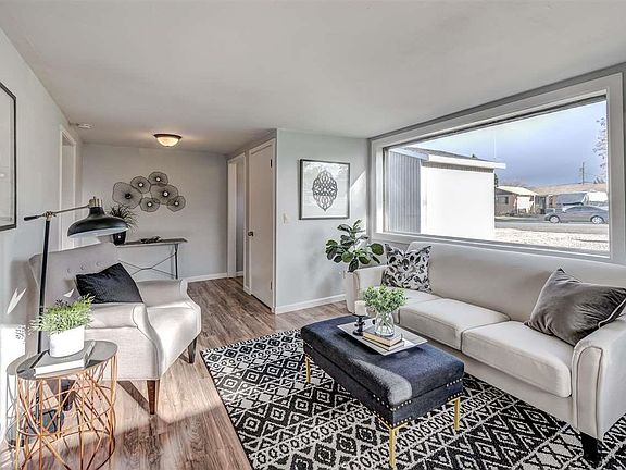 4th image of 203 E 6th Ave