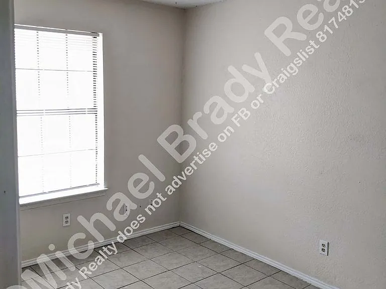 3262 Matthews Dr — Photo 17