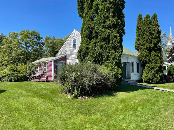 15 Green Street, Thomaston, ME 04861