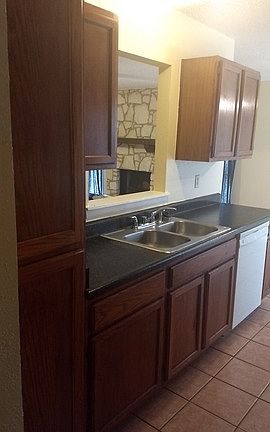 5th image of 306 Delbert Dr