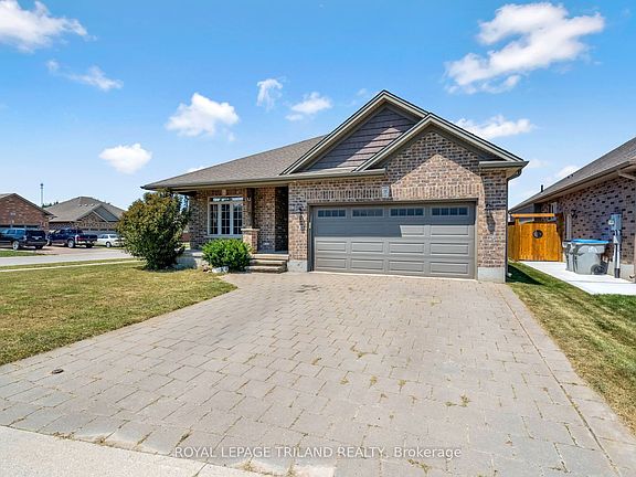 3rd image of 35 Cassie Cres