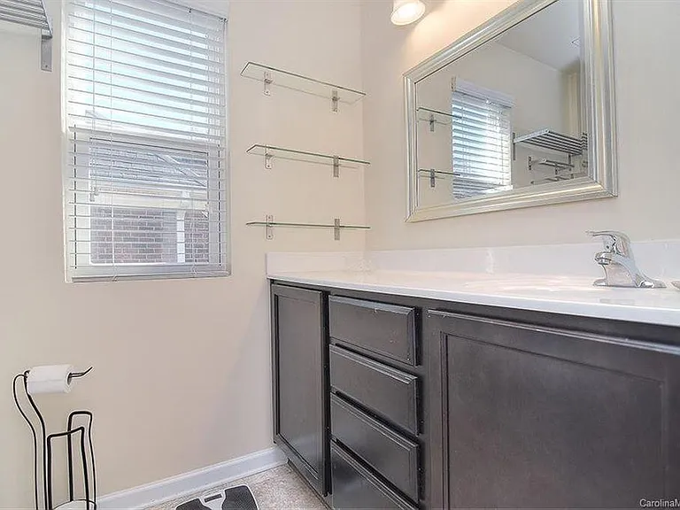 7111 Ramsgate Rd — Photo 9
