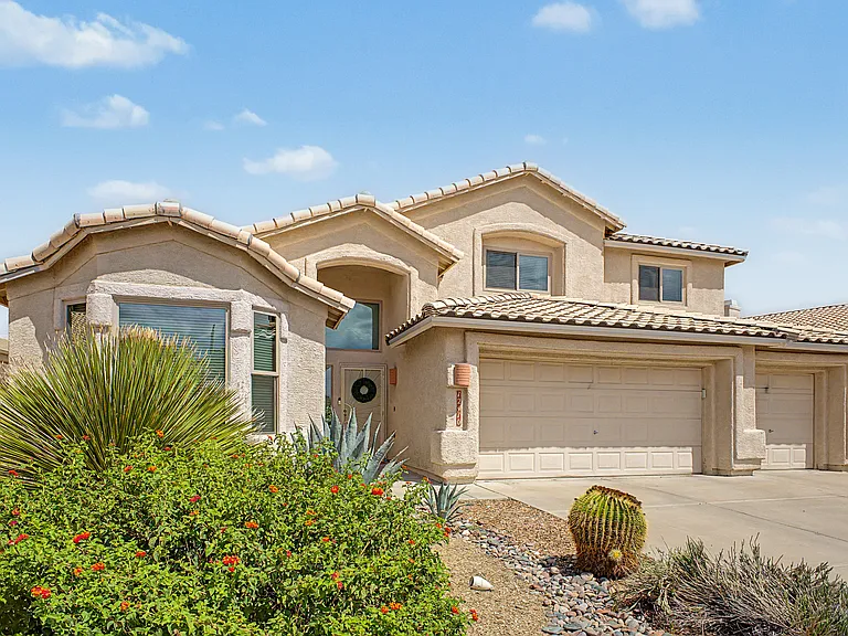 12410 N Echo Valley Dr — Photo 2