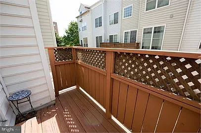 6002 Lincolnia Rd — Photo 4
