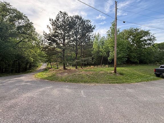 3rd image of Branch Rd