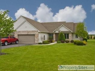 W5561 Double Dr, Walworth, WI 53184