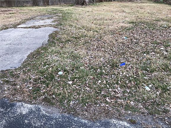3rd image of 1766 Market St