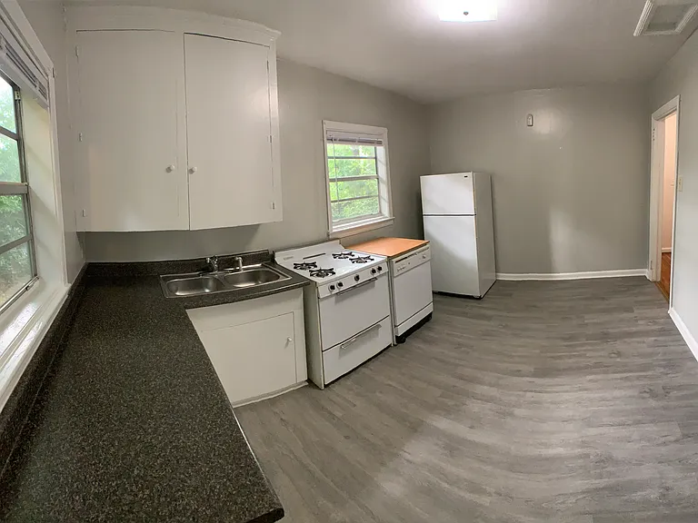 912 Oxmoor Rd — Photo 25