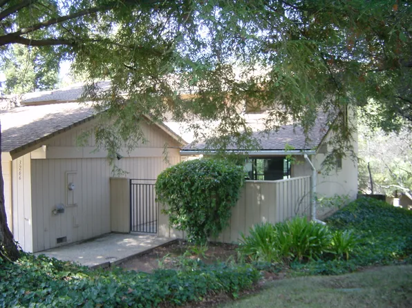 3266 Topaz Ln, Cameron Park, CA 95682