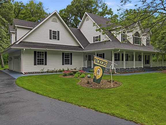 3rd image of 5640 Wild Rose Lane