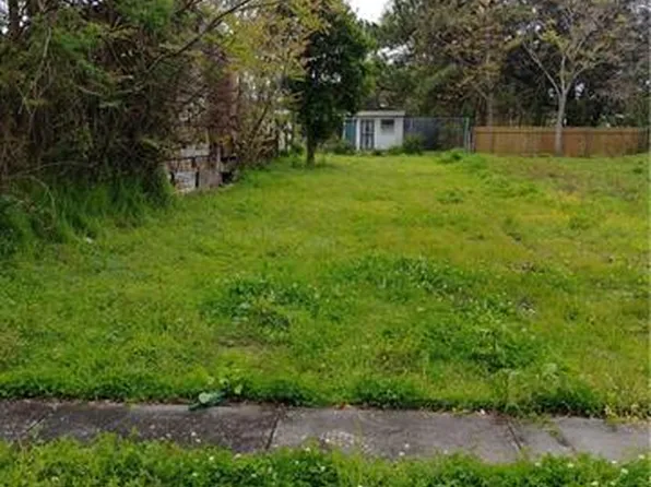 6320 Rampart St, New Orleans, LA 70117