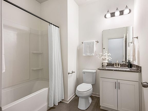 3rd image of 9533 Ainslie Downs St #1