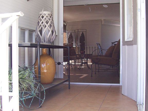 2nd image of 84136 Avenue 44 Spc 589