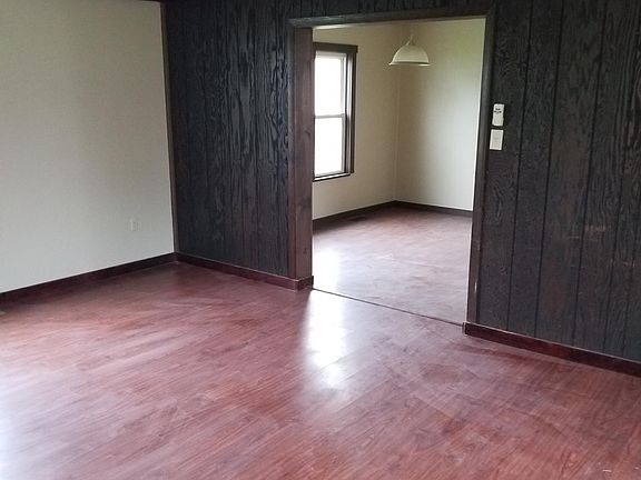 2nd image of 1116 N Sharpsville Ave