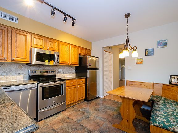 2nd image of 9393 Bay Colony Dr APT 1S