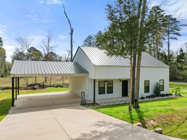 6537 Club Dr, Gilmer, TX 75645
