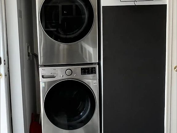 4th image of 33697 Briar Ct S