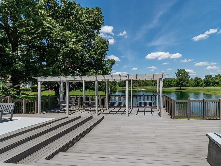 Summerlake Apartments — Photo 103