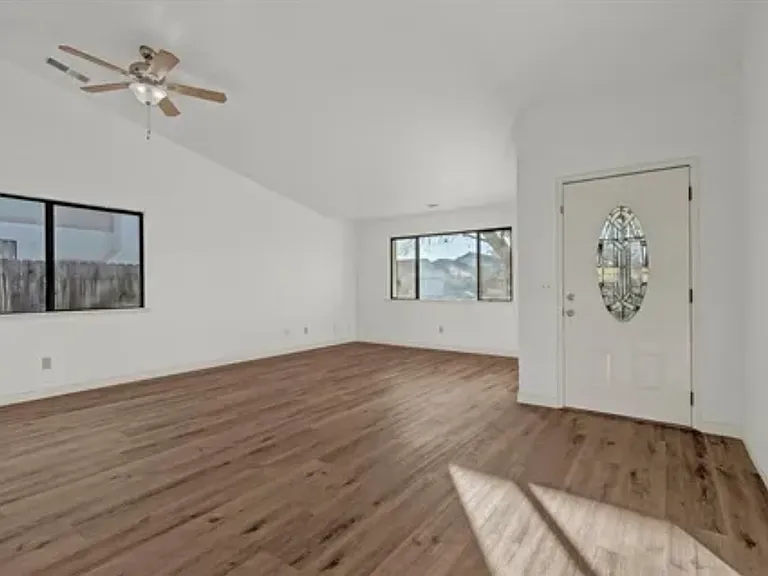 355 Longhollow Way — Photo 11