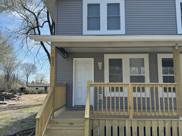 931-933 Lawrence Dr