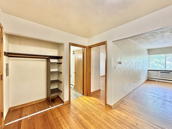4th image of 430 Harrison Ave #308