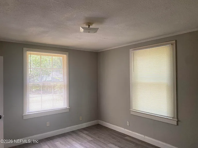 2854 Wickwire St — Photo 8