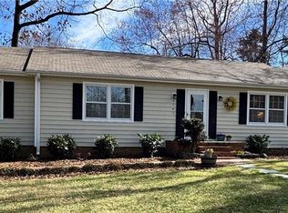 4707 Whitby Pl, Greensboro, NC 27406