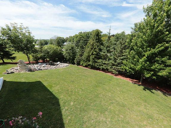 4th image of 8327 S Palomino Ct