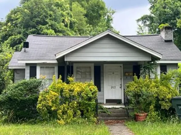 910 W Mauney Ave, Gastonia, NC 28052
