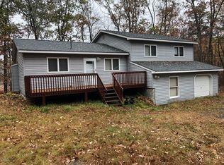 151 Wild Meadow Dr, Milford, PA 18337