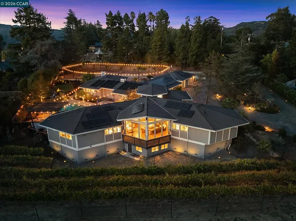 4572 Ewing Rd, Castro Valley, CA 94546