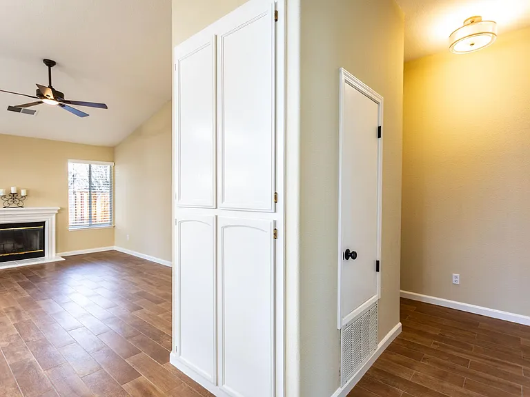 1040 Dellwood Ct — Photo 21