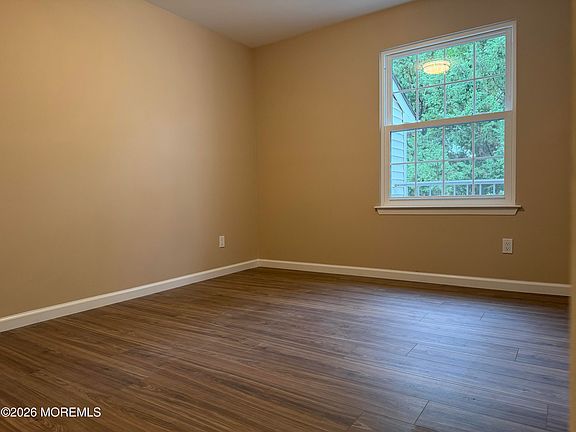 4th image of 231 Atlantic Street #23