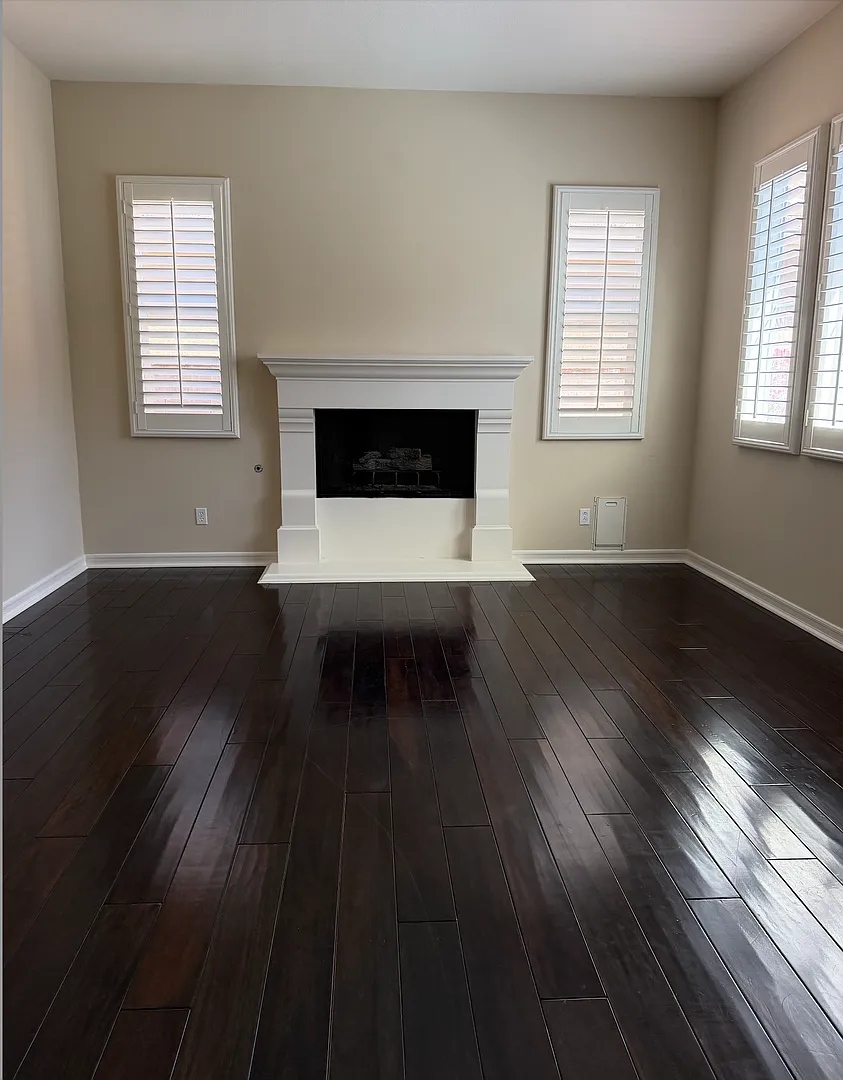 Gorgeous Home Overlooking Lake and Mountain Views!! — Photo 4