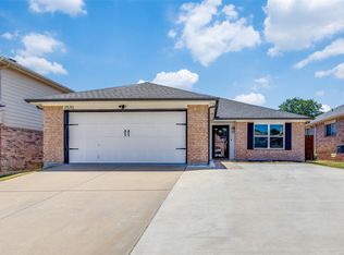 7570 Hedgeoak Ct, Fort Worth, TX 76112
