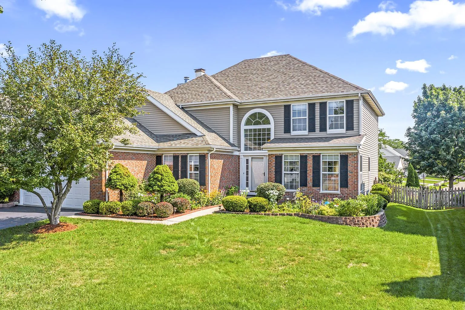 1508 Derby Ln photo 1