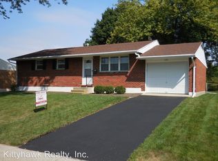131 W Funderburg Rd, Fairborn, OH 45324