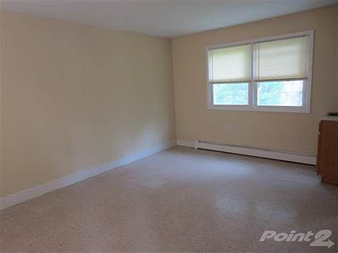 4th image of 10 Dorm Dr