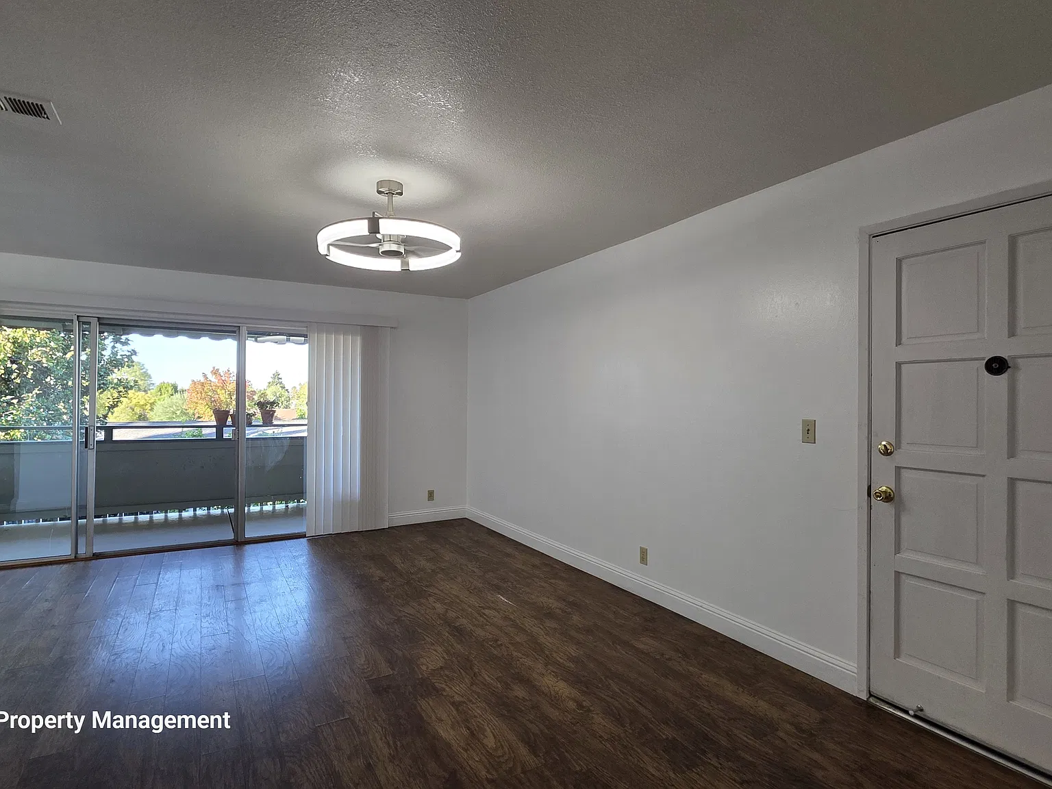 2 bed, 1067 sqft, $3,550 — Photo 2