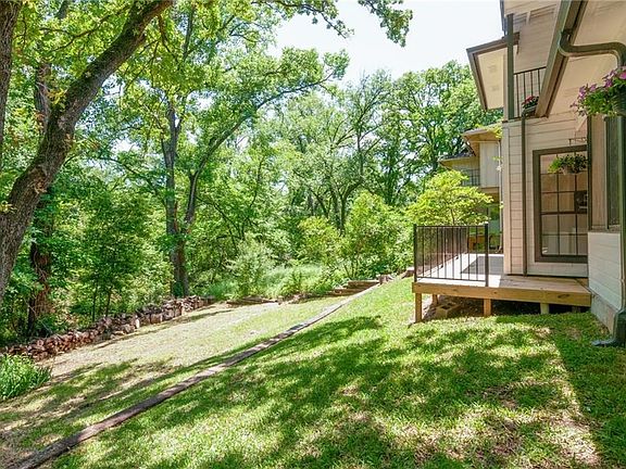 3rd image of 1819 Mossy Oak St