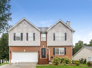 3890 Brushy Wood Dr, Loganville, GA 30052