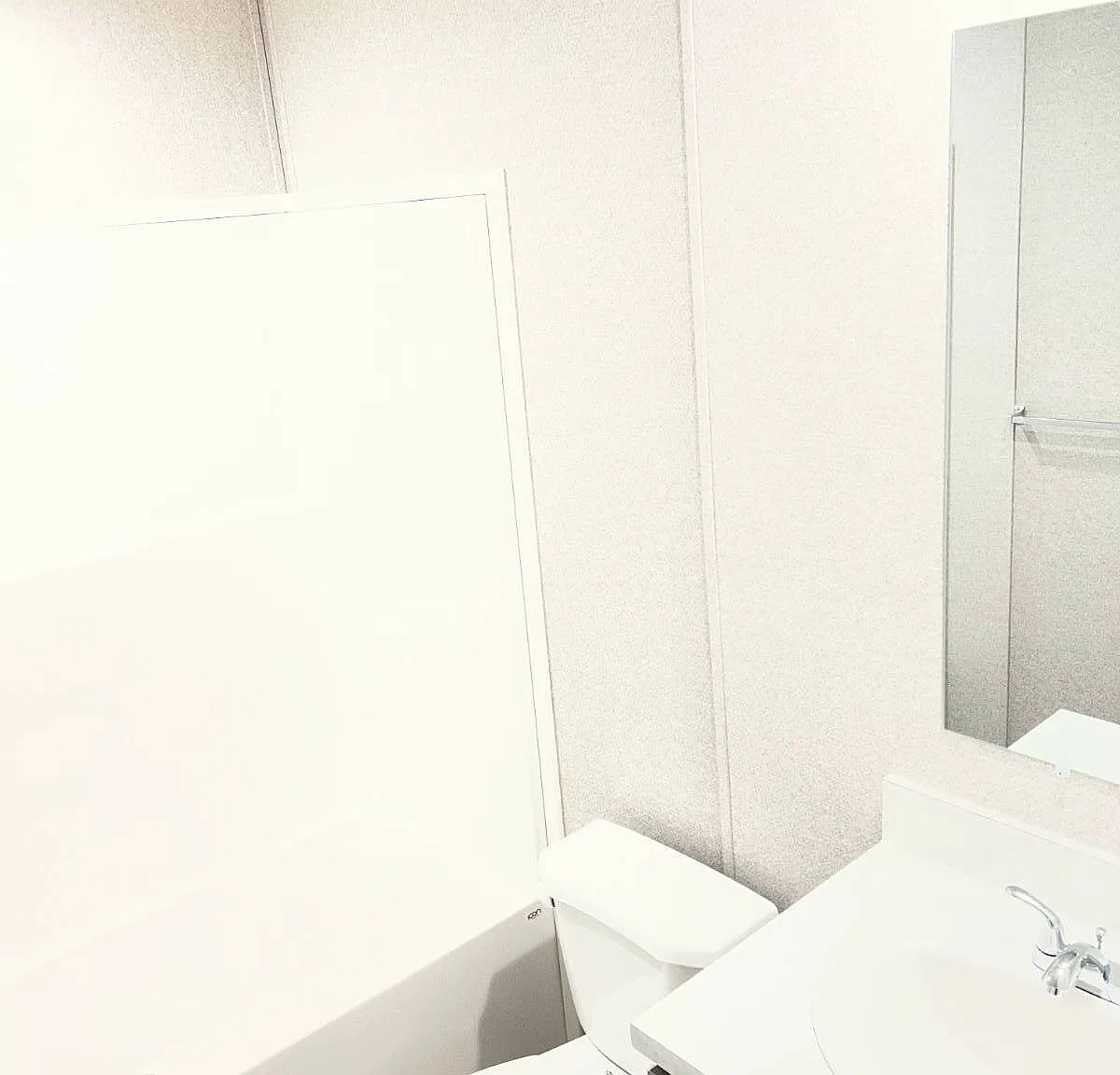 3 bed, 2.0 bath, $995 — Photo 3