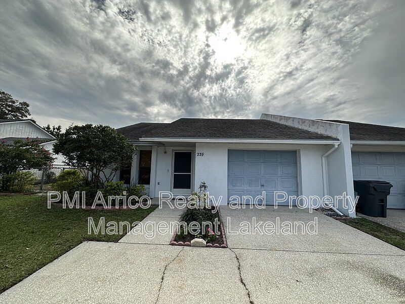 1st image of 239 Village Crest Ct