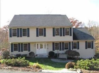 55 Laurel Dr, Hudson, MA 01749