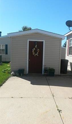 3rd image of 23140 Egnew Dr