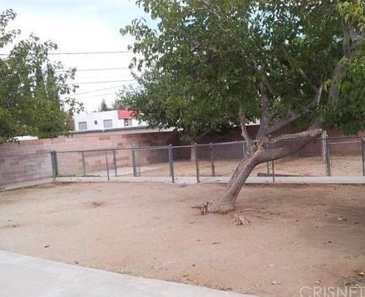 3rd image of 38514 Larkin Ave