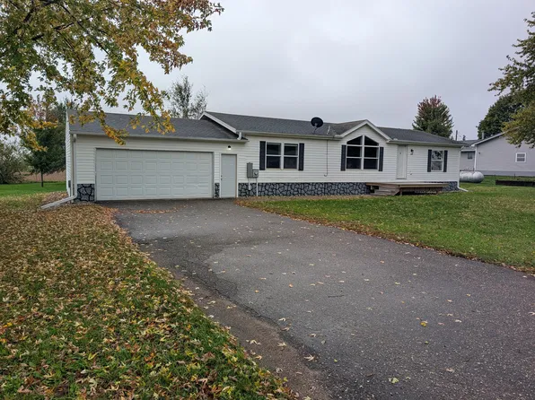 210 South St, Stout, IA 50673